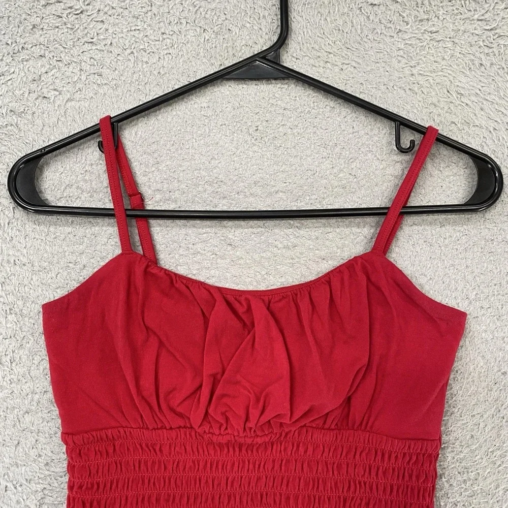 Hollister Crop Tank Size Small Red Smocked Lettuce Hem Crop Ruffle Valentines